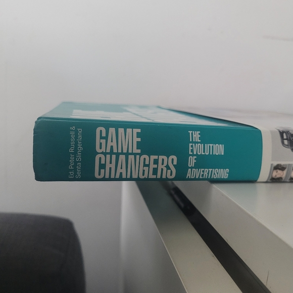 Taschen Gamechangers: The Evolution of Advertising - Picture 4 of 4